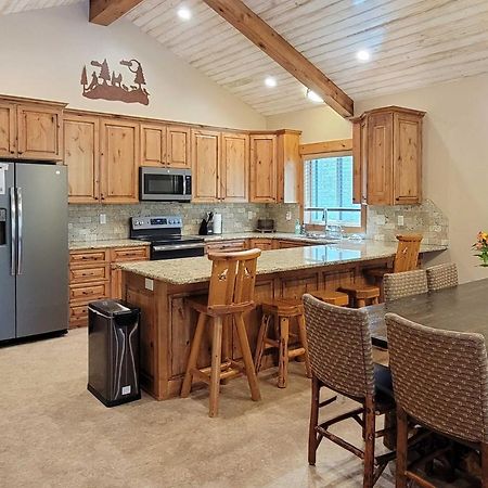 Outdoor Adventure Hub About 20 Miles To Yellowstone! Island Park Extérieur photo